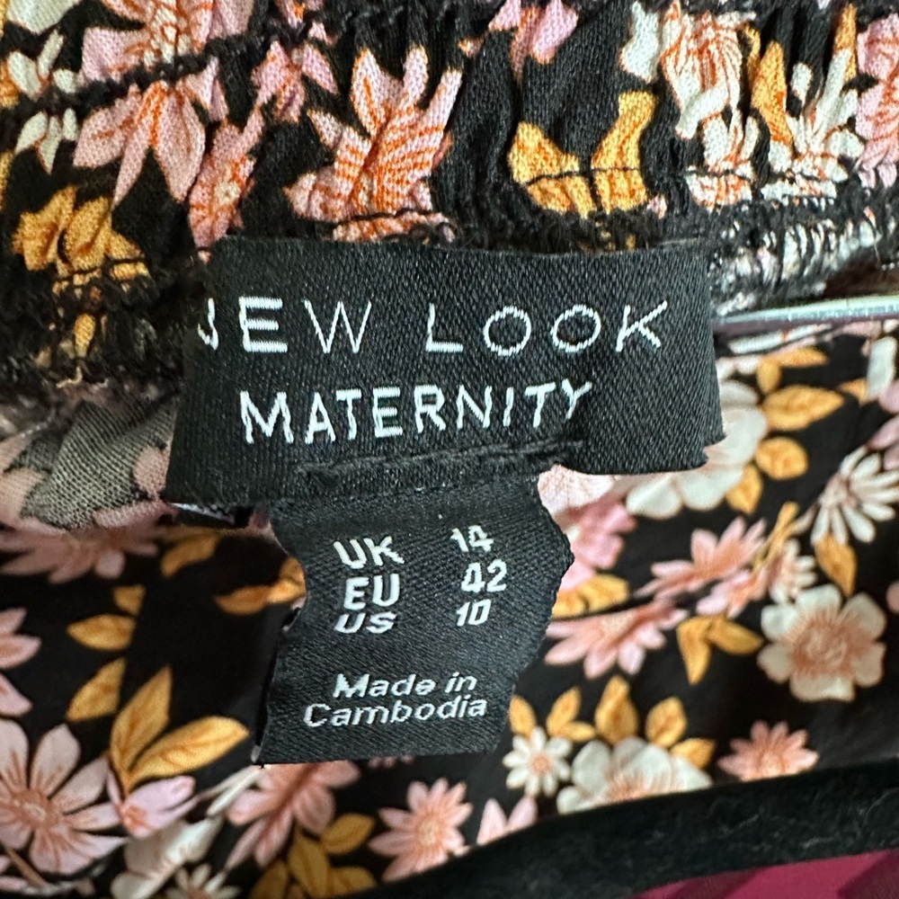 New Look Black and Pink Floral Maternity Pants - Picture 2 of 7